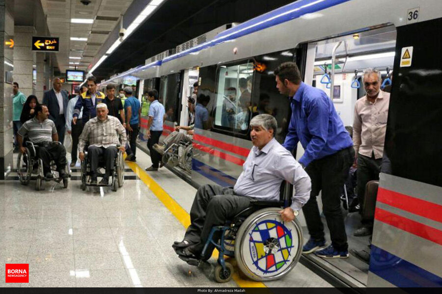 Proper services for people with disability in passenger trains 