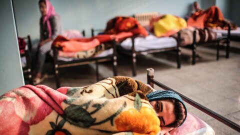 در رسانه | فعالیت ۷ مرکز سرپناه شبانه بهزیستی برای افراد بی‌خانمان در مشهد
