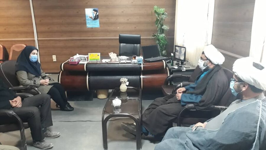 حضور امام جمعه زهک در اداره بهزیستی این شهرستان به مناسبت هفته گرامیداشت  افراد دارای معلولیت - سازمان بهزیستی
