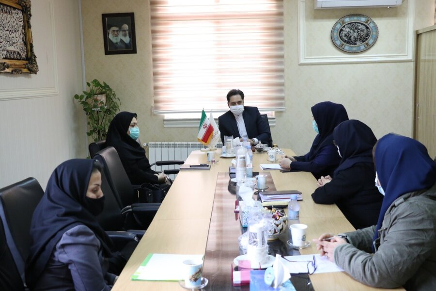 نشست مدیرکل بهزیستی استان گیلان با مدیرعامل و رئیس هیئت مدیره کانون مهدهای کودک