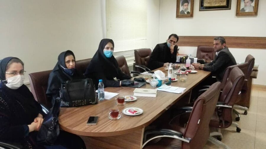 نشست معاون پشتیبانی و منابع انسانی بهزیستی گیلان با مدیریت بیمه آتیه سازان استان
