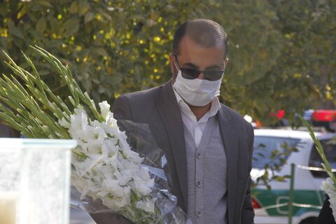 غبارروبی گلزار شهدا در شیراز
