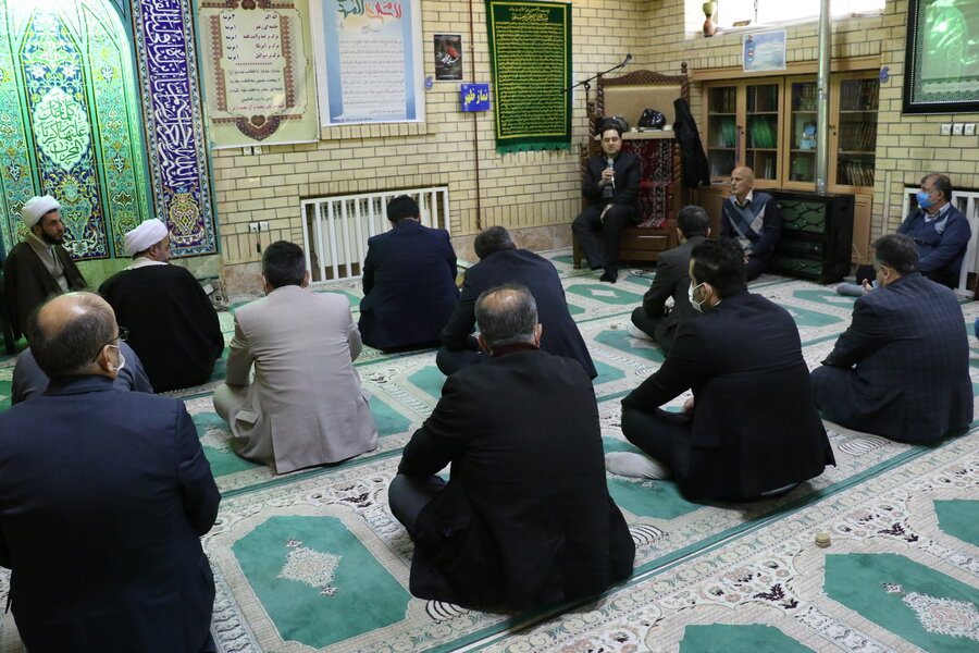 سخنرانی مدیرکل بهزیستی گیلان در حسینیه علی اصغر بهزیستی استان به مناسبت ایام الله دهه مبارک فجر