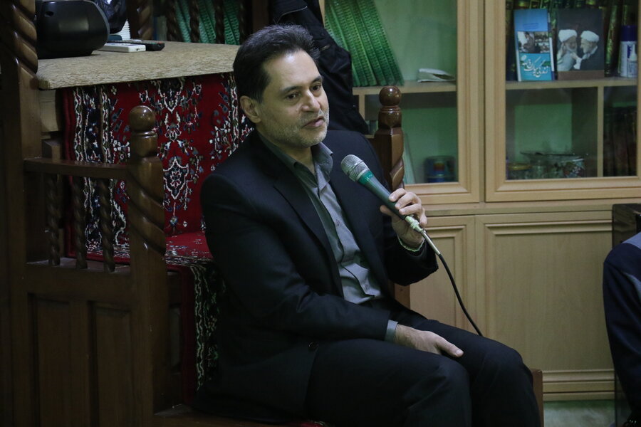 سخنرانی مدیرکل بهزیستی گیلان در حسینیه علی اصغر بهزیستی استان به مناسبت ایام الله دهه مبارک فجر