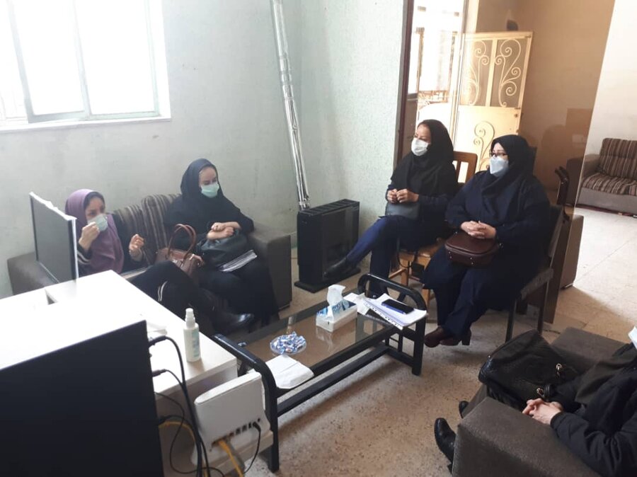 معاون دفتر توانمندسازی خانواده و زنان بهزیستی کشور از مراکز مثبت زندگی استان البرز بازدید کرد

