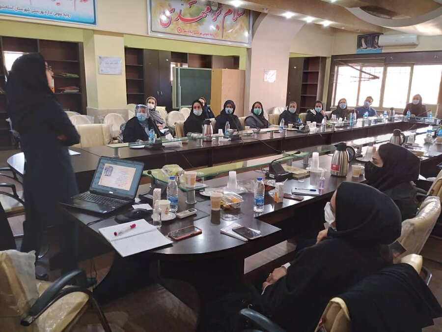 اسلامشهر | کارگاه آموزش خانواده برگزار شد