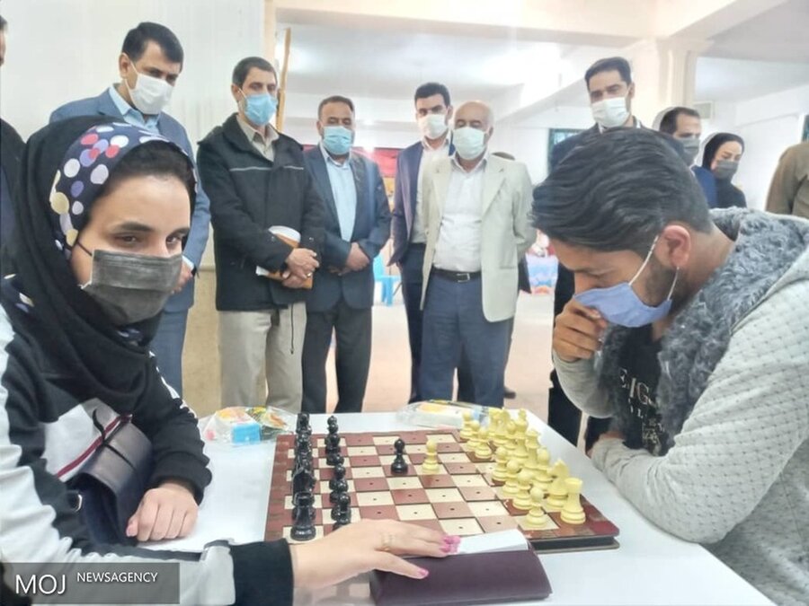 مسابقات شطرنج نابینایان وکم بینایان استان برگزار شد