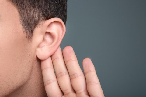 تولد روزانه ۱۰ نوزاد کم شنوا در کشور/ تاثیر کرونا بر حس شنوایی
