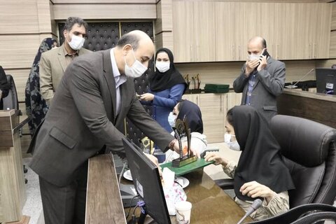 اختتامیه نخستین جشنواره عکس و فیلم های ۱۰۰ ثانیه ای افراد دارای معلولیت در کرمان برگزار شد
