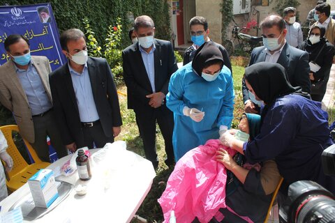 واکسیناسیون سالمندان و کارکنان مقیم مراکز شبانه روزی خوزستان