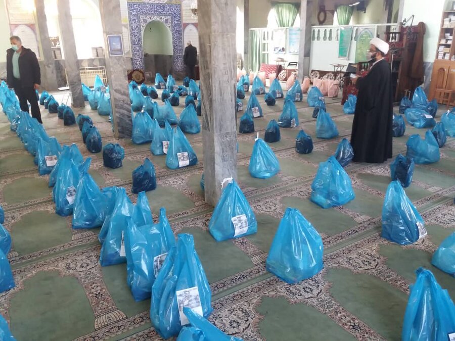 سوادکوه ׀ توزیع ۲۱۰ بسته سبد غذایی در بین مددجویان بهزیستی شهرستان سوادکوه 