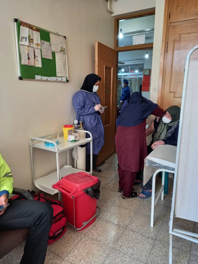 تزریق واکسن کرونا نوبت دوم دربین  مقیمان مراکز سالمندان  استان
