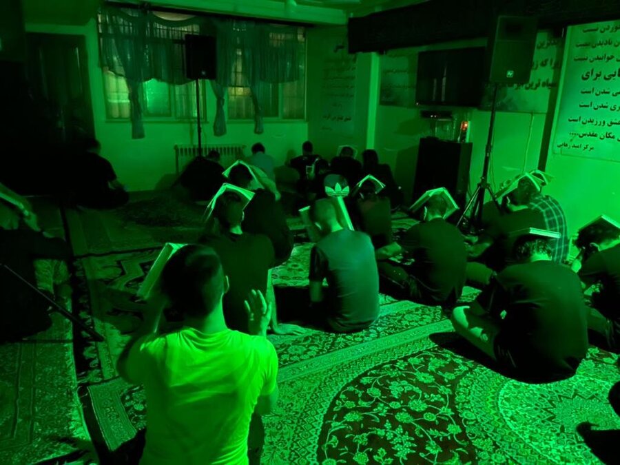 برگزاري مراسم ویژه ماه رمضان و برپايي سفره افطار در مراكز اقامتي