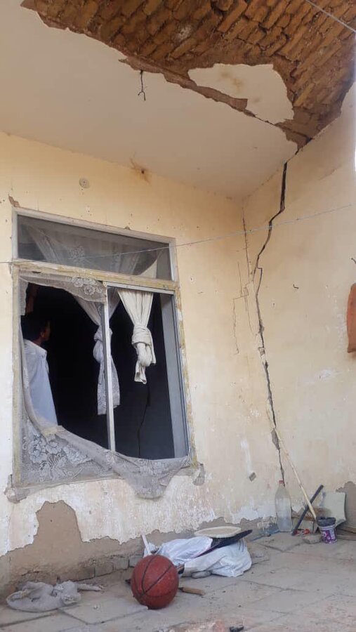 گزارش تصویری از بازدیدتیم اورژانس 123 از مناطق زلزله زده بخش شوقان