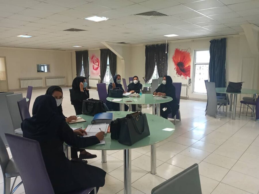برگزاری اولین جلسه کارگروه دفترمراقبتی و توانبخشی غرب استان