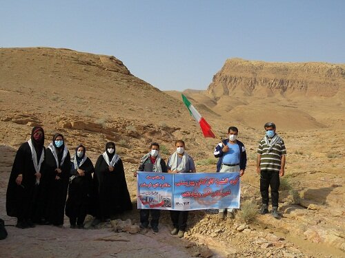 خوروبیابانک| کوهپیمایی کارکنان اداره بهزیستی به مناسبت سالروز آزادسازی خرمشهر