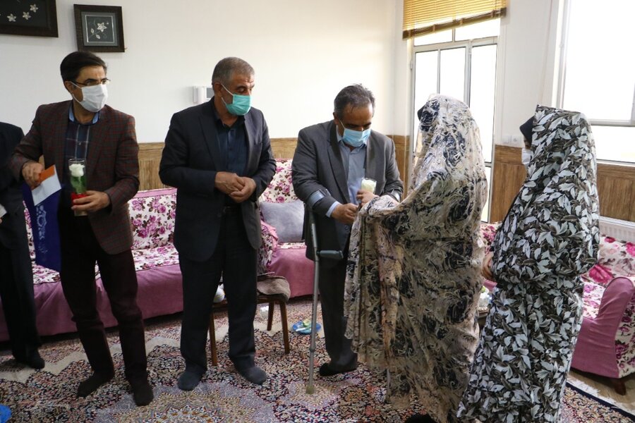 نماینده مردم یزد در مجلس شورای اسلامی و مسئولین استانی از خانه ی نوجوانانِ دخترِ بهزیستی بازدید کردند
