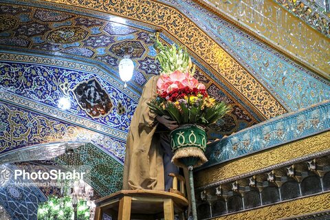 گزارش تصویری | گل آرایی بارگاه منور رضوی در شب میلاد حضرت رضا(ع)