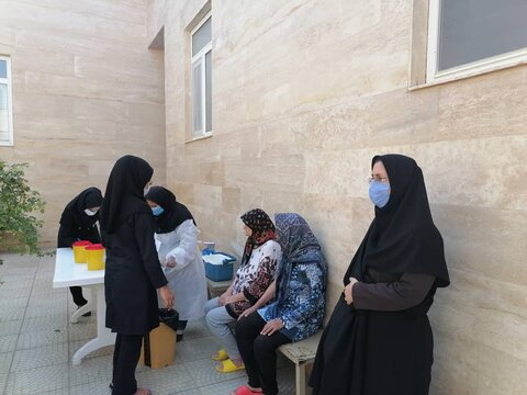 گزارش تصویری | مهدیشهر |  اجرای مرحله جدید واکسیناسیون مراکز توانبخشی