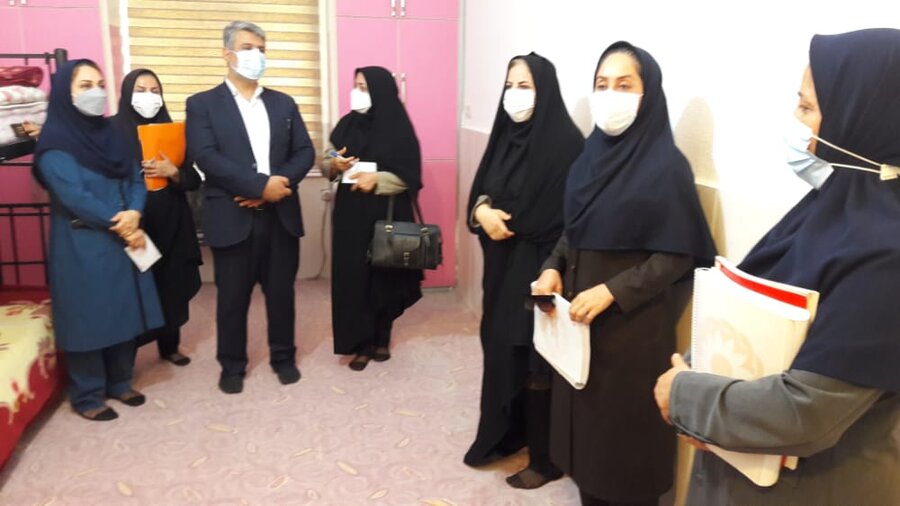 بازدید مسئولین بهزیستی استان از مراکز بازپروری زنان آسیب دیده اجتماعی