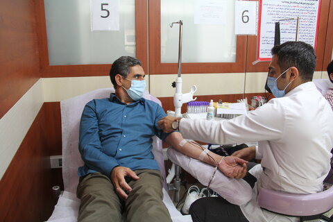 گزارش تصوری| اهدا خون کارکنان بهزیستی ایلام به بیماران نیازمند