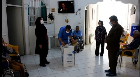 گزارش تصویری | آئین اهداء نمادین یک هزار دستگاه اکسیژن‌ساز به مراکز سالمندان بهزیستی کشور برگزار شد