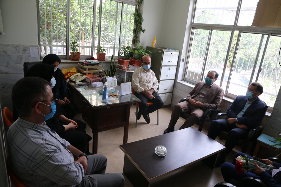 دکتر حسینی از همکاران فیزیوتراپی قدردانی کرد