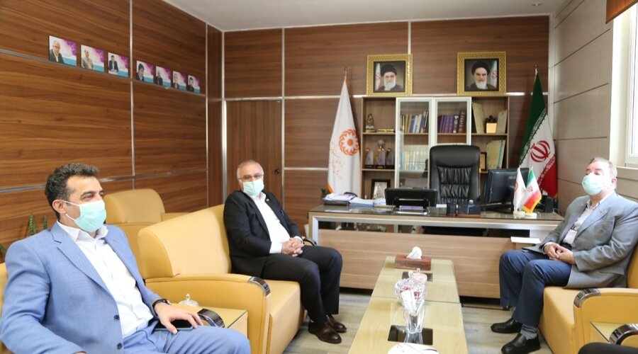 دیدار مدیر شعب بانک صادرات مازندران با مدیرکل بهزیستی استان