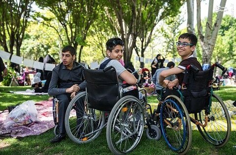 جامعه در رفع چالش‌های معلولان کوتاهی می‌کند