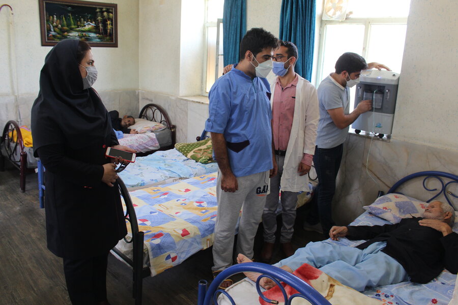اهداء 8 دستگاه اکسیژن سازبه مراکز سالمندان بهزیستی استان کهگیلویه وبویراحمد