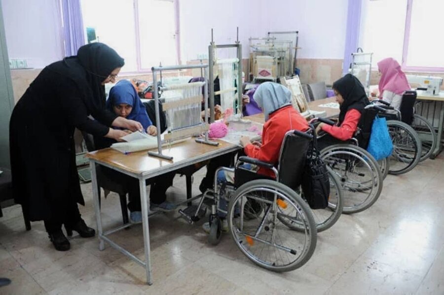 ملارد| ١٢میلیارد تومان تسهیلات برای اشتغال زایی معلولان 