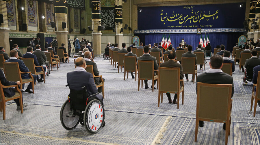 دیدار رهبر انقلاب اسلامی با مدال‌آوران ایران در رقابت‌های المپیک و پارالمپیک توکیو