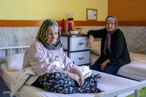وجود ۱۱۰۲ سالمند مجهول الهویه در مراکز شبانه روزی تهران