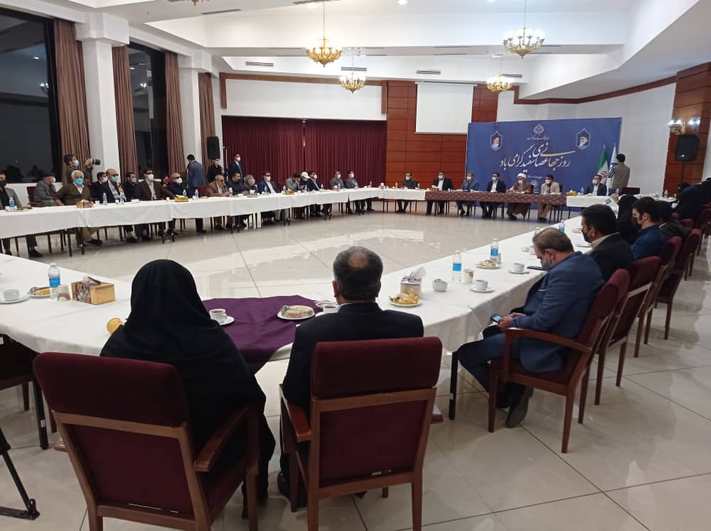 نشست اعضای کمیسیون فرهنگی-اجتماعی شورای شهر مشهد با جامعه نابینایان