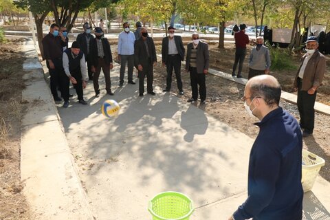 گزارش تصویری| ورزش صبحگاهی و پیاده روی سالمندان در پارک سراب فریدونشهر