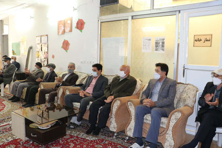 مدیر کل بهزیستی استان با حضور در مرکز محسنین ضمن قدردانی از پرسنل از این مرکز بازدید بعمل آورد