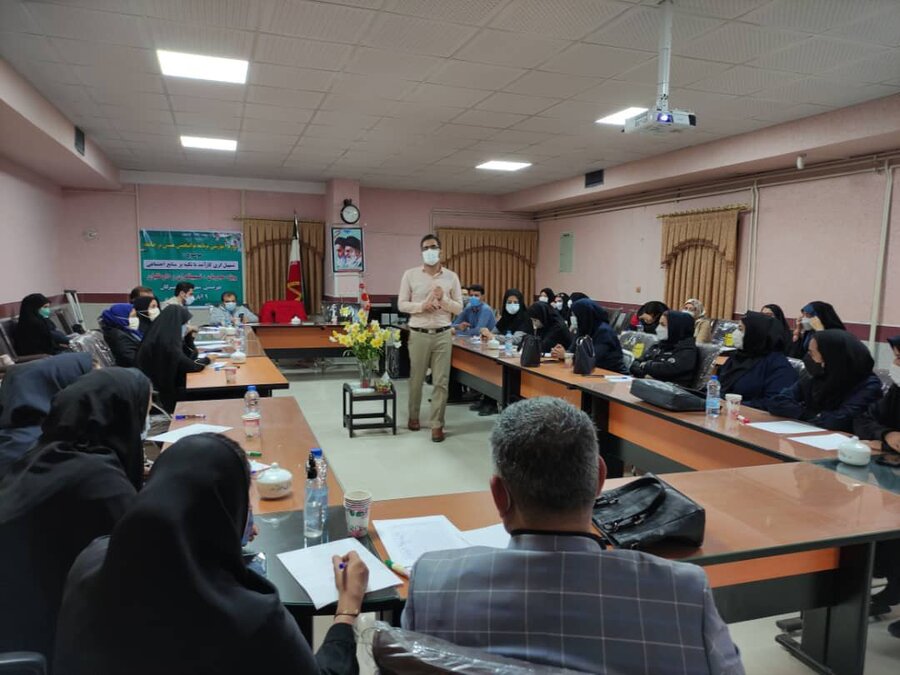  تویسرکان| کارگاه آموزشی برنامه توانبخشی مبتنی بر جامعه (CBR)