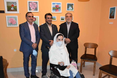 گزارش تصویری | نمایشگاه نقاشی معلولین آسایشگاه شهید فیاض بخش مشهد