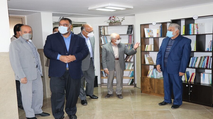 کتابخانه مرکز اوتیسم امام علی (ع) صبح امروز همزمان با هفته کتاب و کتاب خوانی افتتاح شد