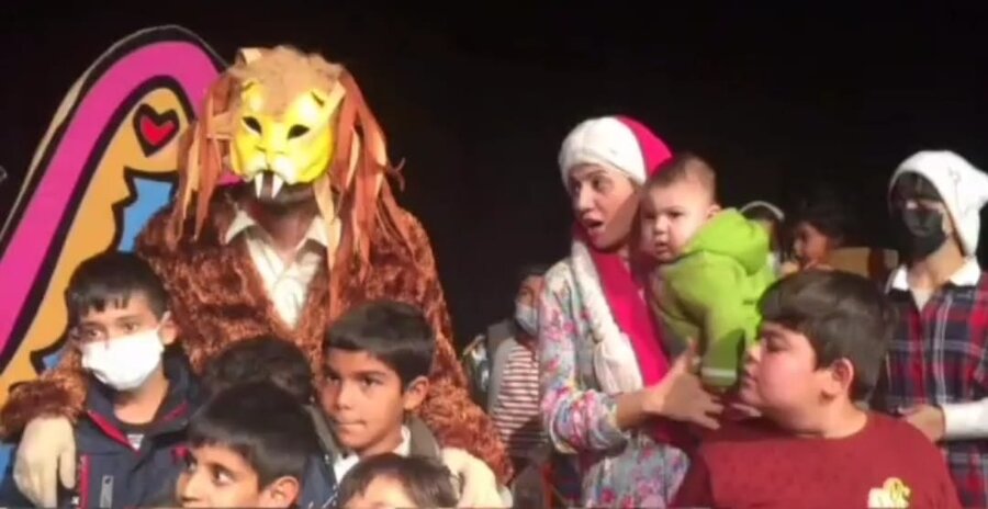 قرچک| حضور کودکان روستاهای شهرستان در اکران نمایش عروسکی کدو قل قله زن