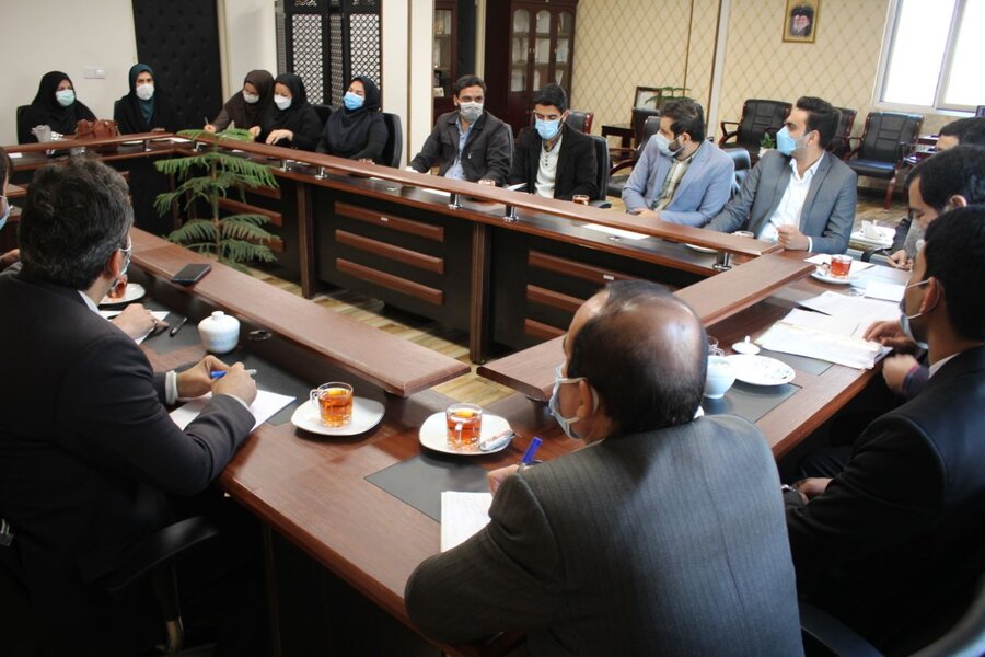 جلسه کارآموزان قضایی دادگستری با مدیرکل بهزیستی استان البرز جهت آشنایی با فعالیت های سازمان بهزیستی