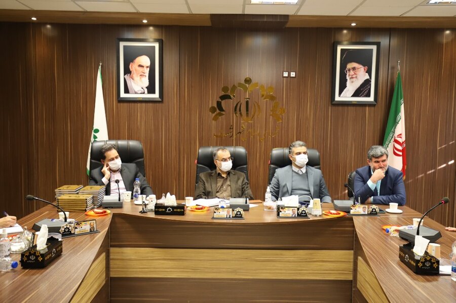  نشست مدیرکل بهزیستی استان گیلان با رئیس و اعضای شورای شهر رشت 