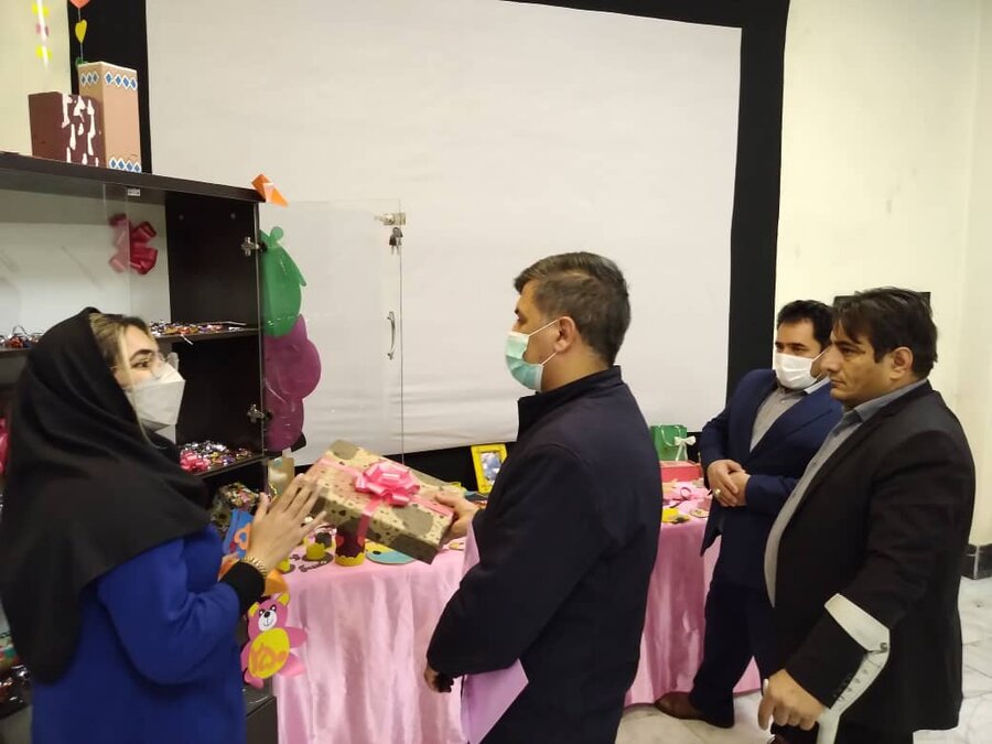 اسلامشهر| بازدید و دیدار صمیمی با مددجویان مراکز حرفه آموزی