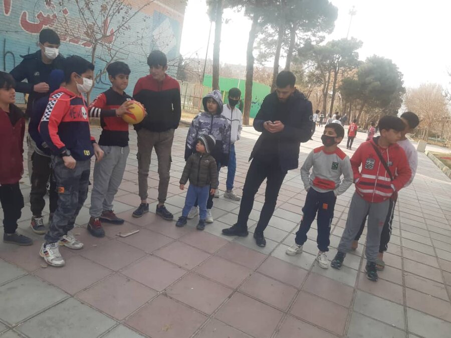 سلامشهر| یک روز شاد با کودکان کار و خیابان سپری شد