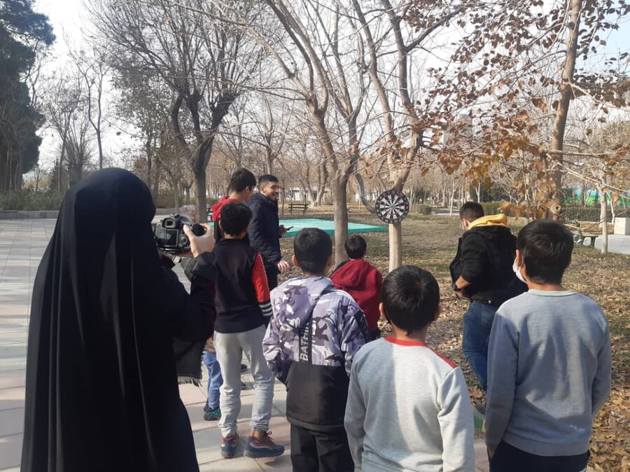 اسلامشهر| یک روز شاد با کودکان کار و خیابان سپری شد