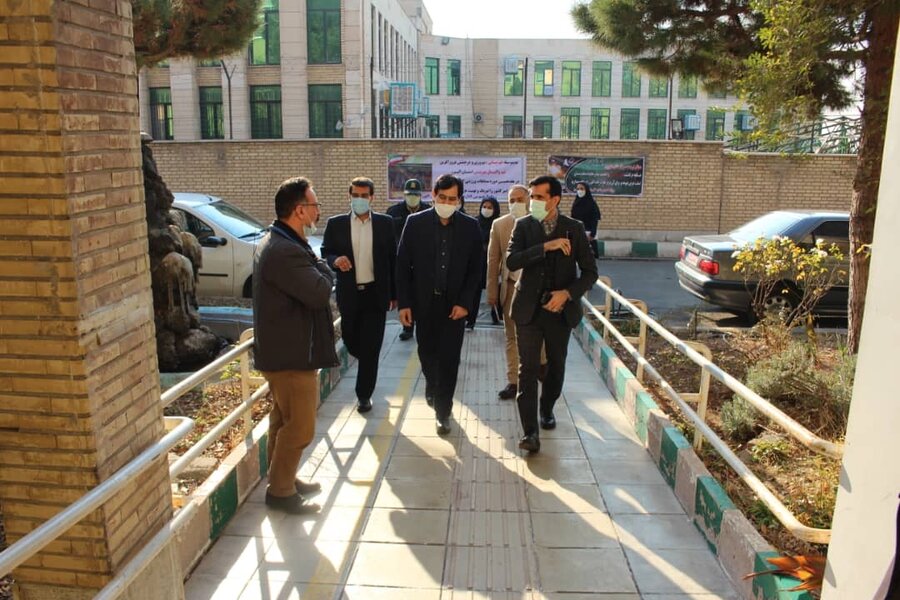 بازدید سرزده رئیس سازمان بهزیستی از ستاد و مراکز بهزیستی استان البرز