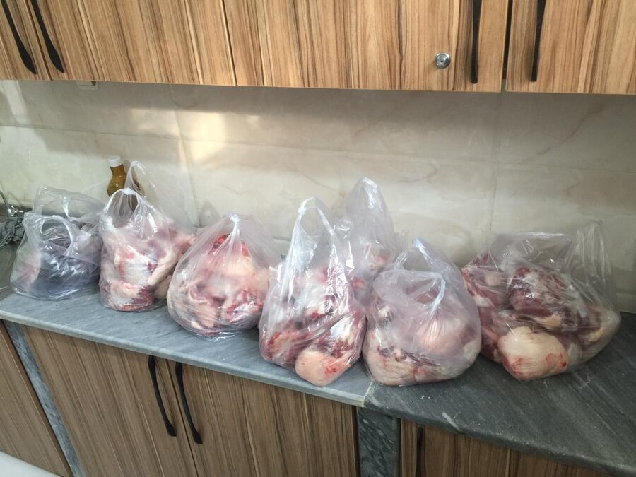 میاندورود׀توزیع ۳۶ بسته گوشت قرمز به جامعه هدف بهزیستی در شهرستان میاندورود