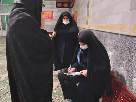 شهرستان اسدآباد ا برپایی میز خدمت و دیدار چهربه چهره رئیس بهزیستی با جامعه هدف در مسجد جامع شهرستان