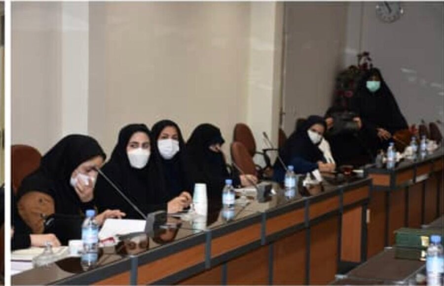 پاکدشت| جلسه کارگروه زنان و خانواده با موضوع هفته گرامیداشت مقام زن برگزار شد