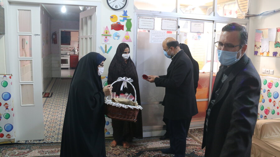 بازدید مدیر کل بهزیستی استان قم از شیرخوارگاه صدف